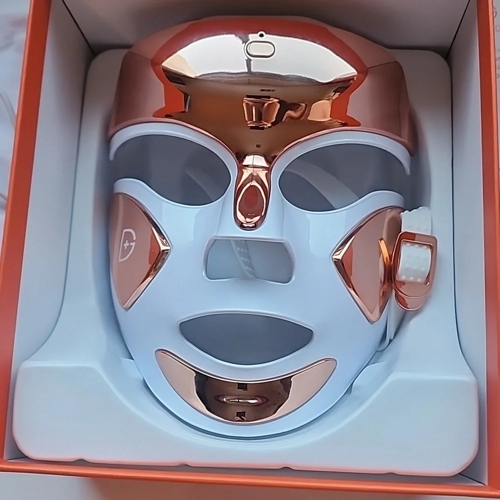 Dr. Dennis Gross SpectraLite FaceWare Pro LED Mask - Rose Gold/White